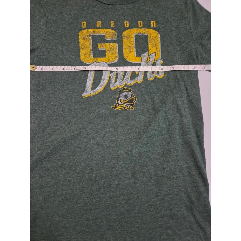 Team Athletics Oregon Go Ducks Kids XL 14/16 Green Heather Graphic T-Shirt